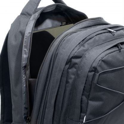 327-51 Black SUPERB bietet in der gepolsterten Tasche viel Platz für einen Laptop